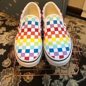 rainbow checkered slip on vans (w7.5/m6)